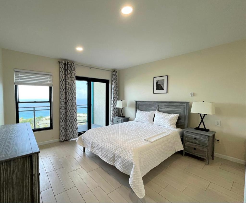Hillsboro Condominiums Бастер Екстериор снимка