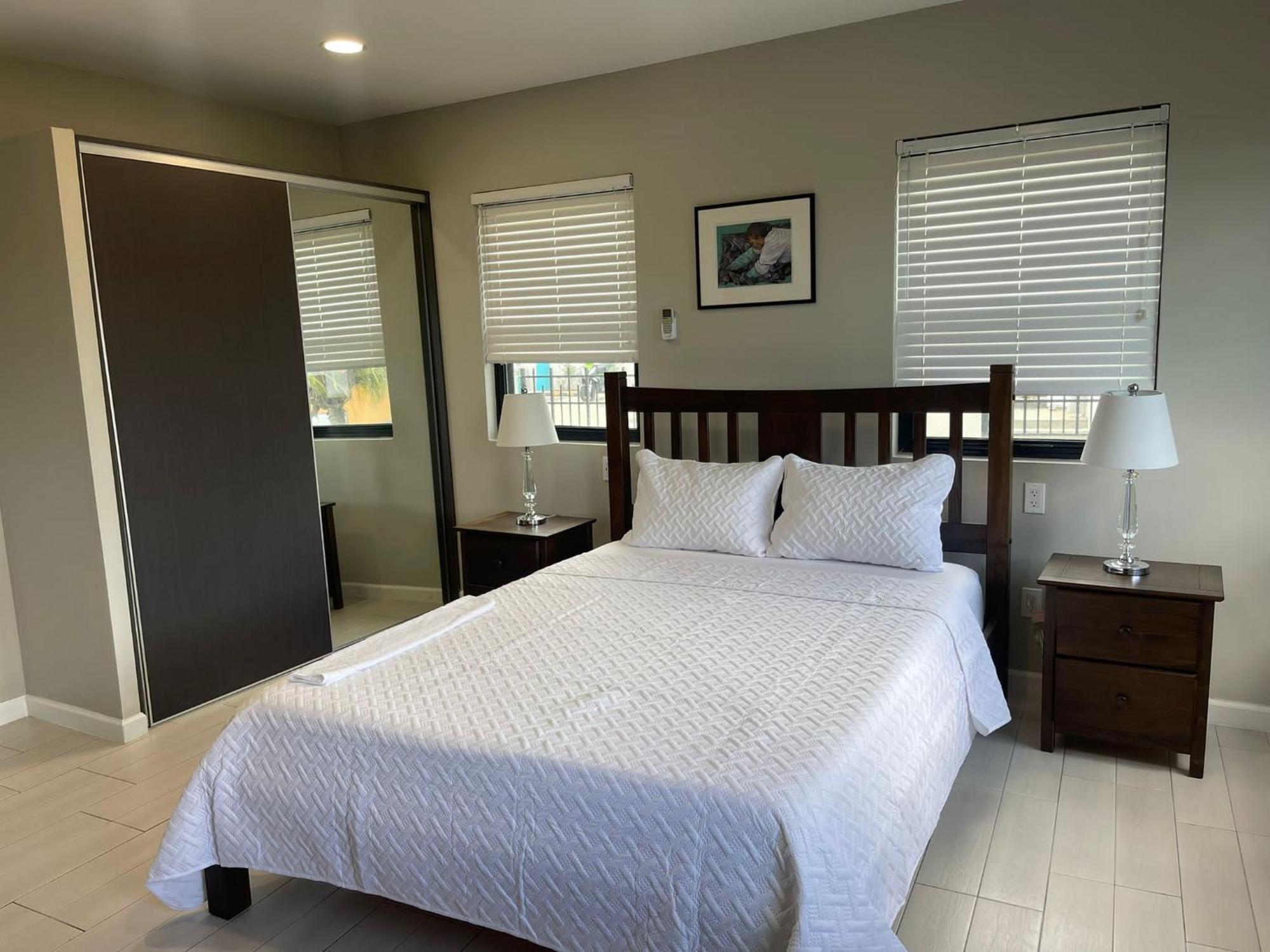 Hillsboro Condominiums Бастер Екстериор снимка